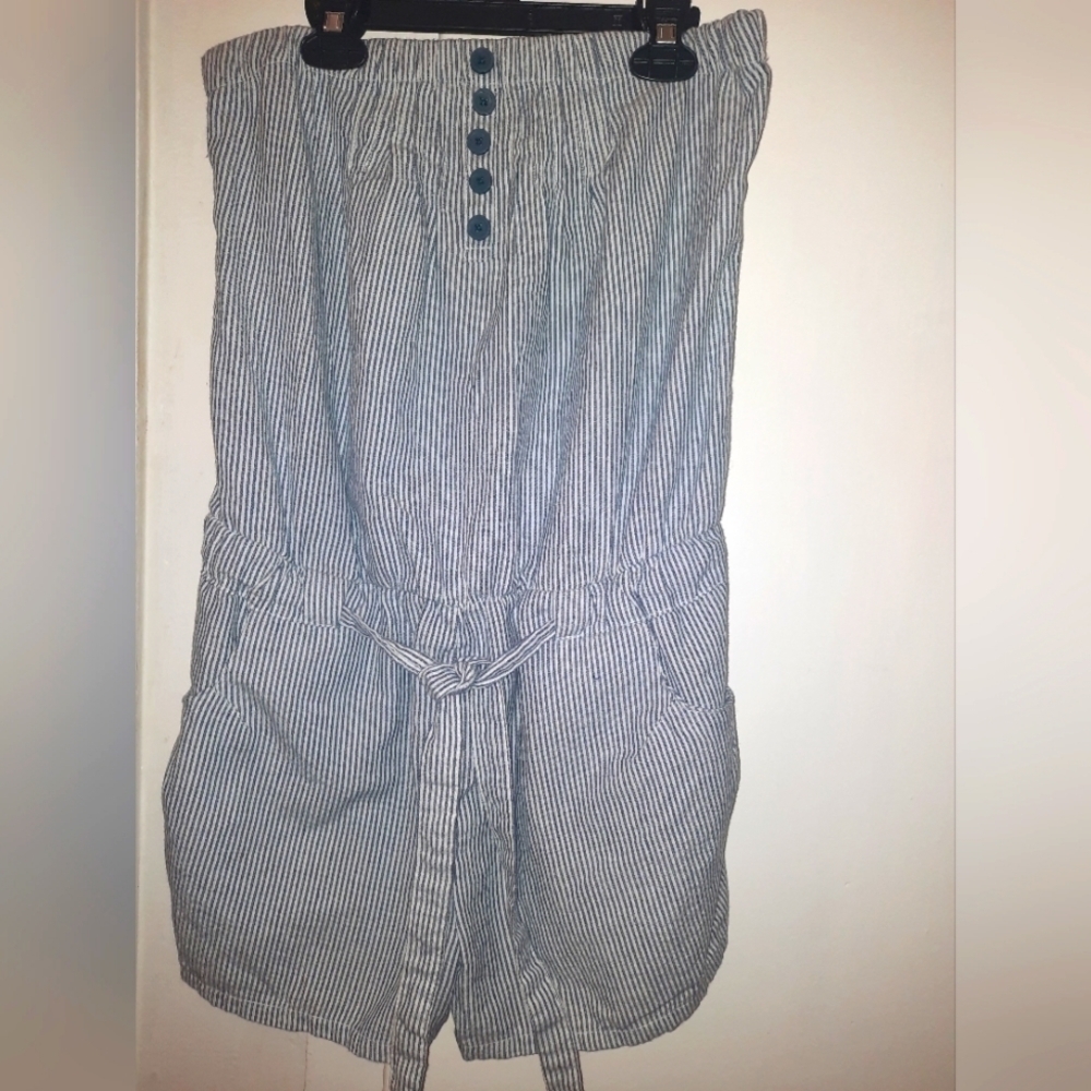 Strapless Navy stripe romper